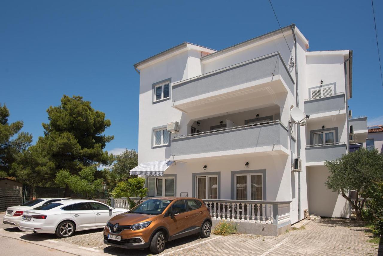 Apartments Lovric Vodice Exterior photo