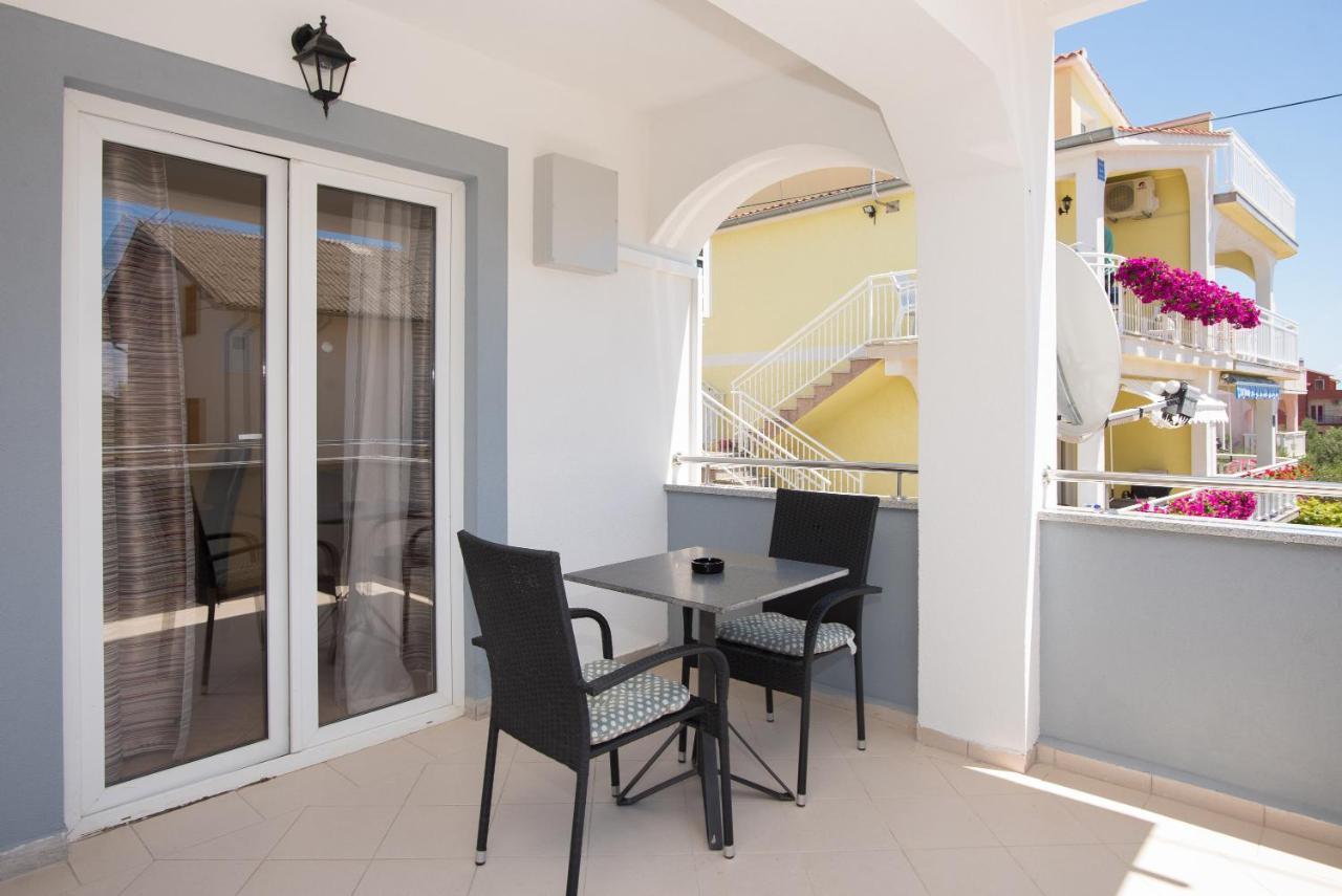 Apartments Lovric Vodice Exterior photo
