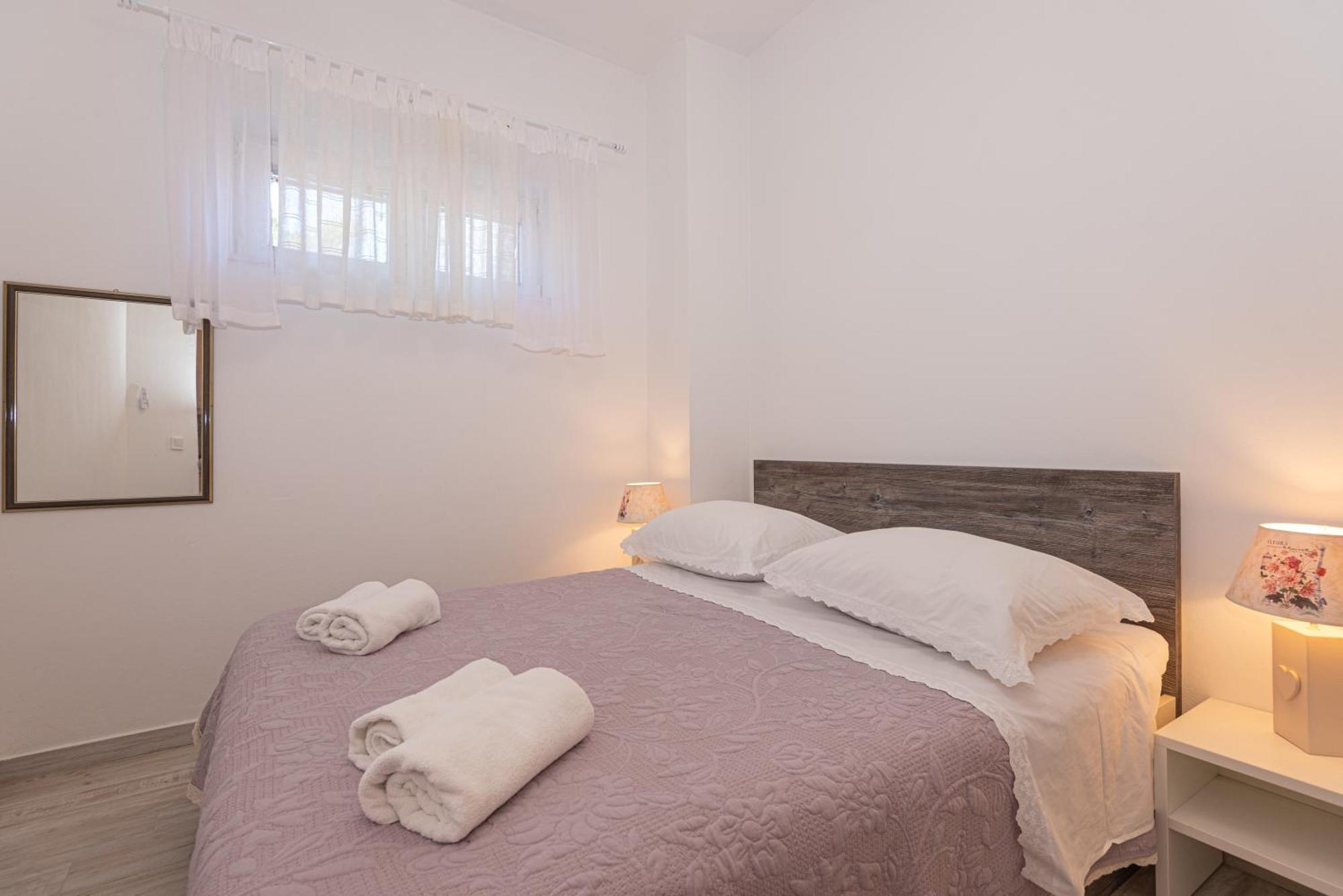 Apartments Lovric Vodice Exterior photo