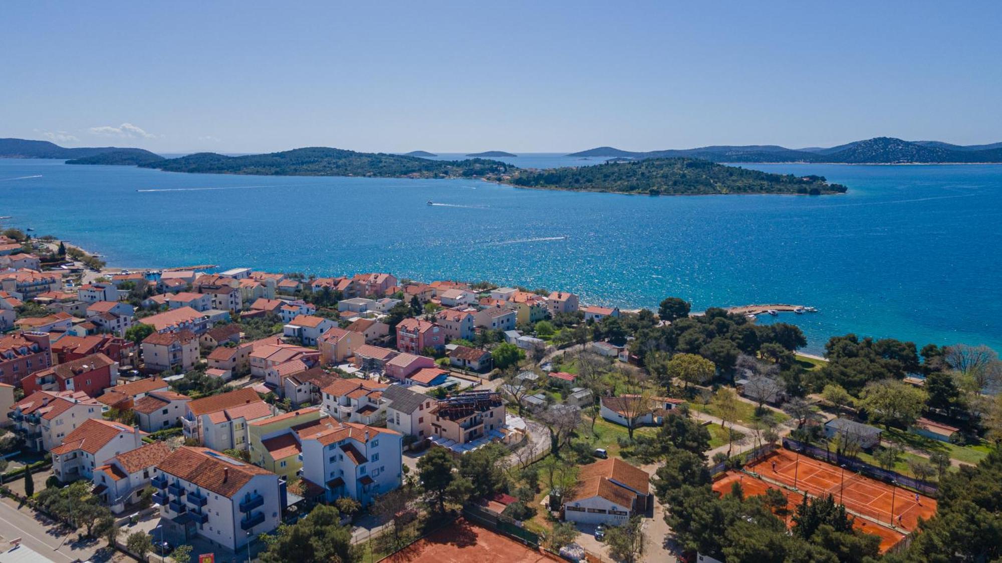 Apartments Lovric Vodice Exterior photo