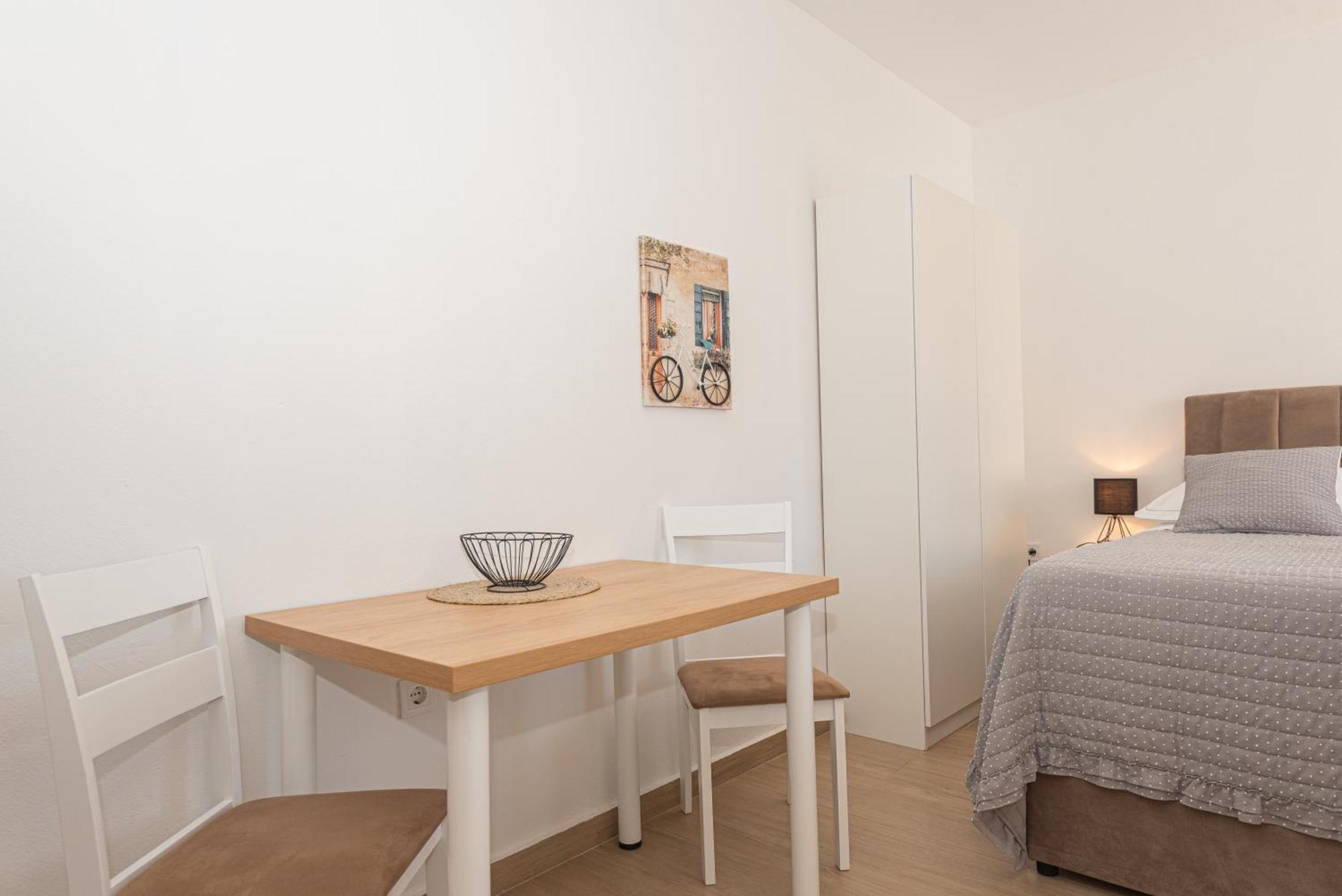Apartments Lovric Vodice Exterior photo